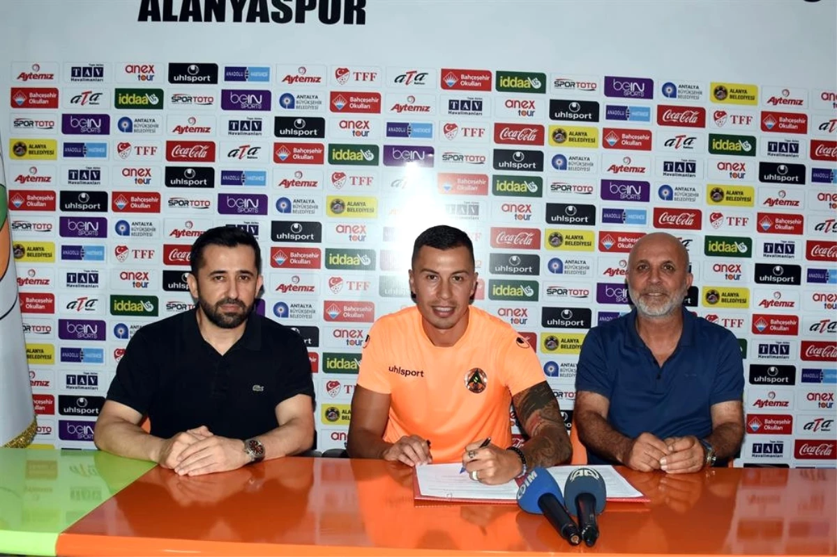 Aytemiz Alanyaspor, Emre Güral ile Yolları Ayırdı