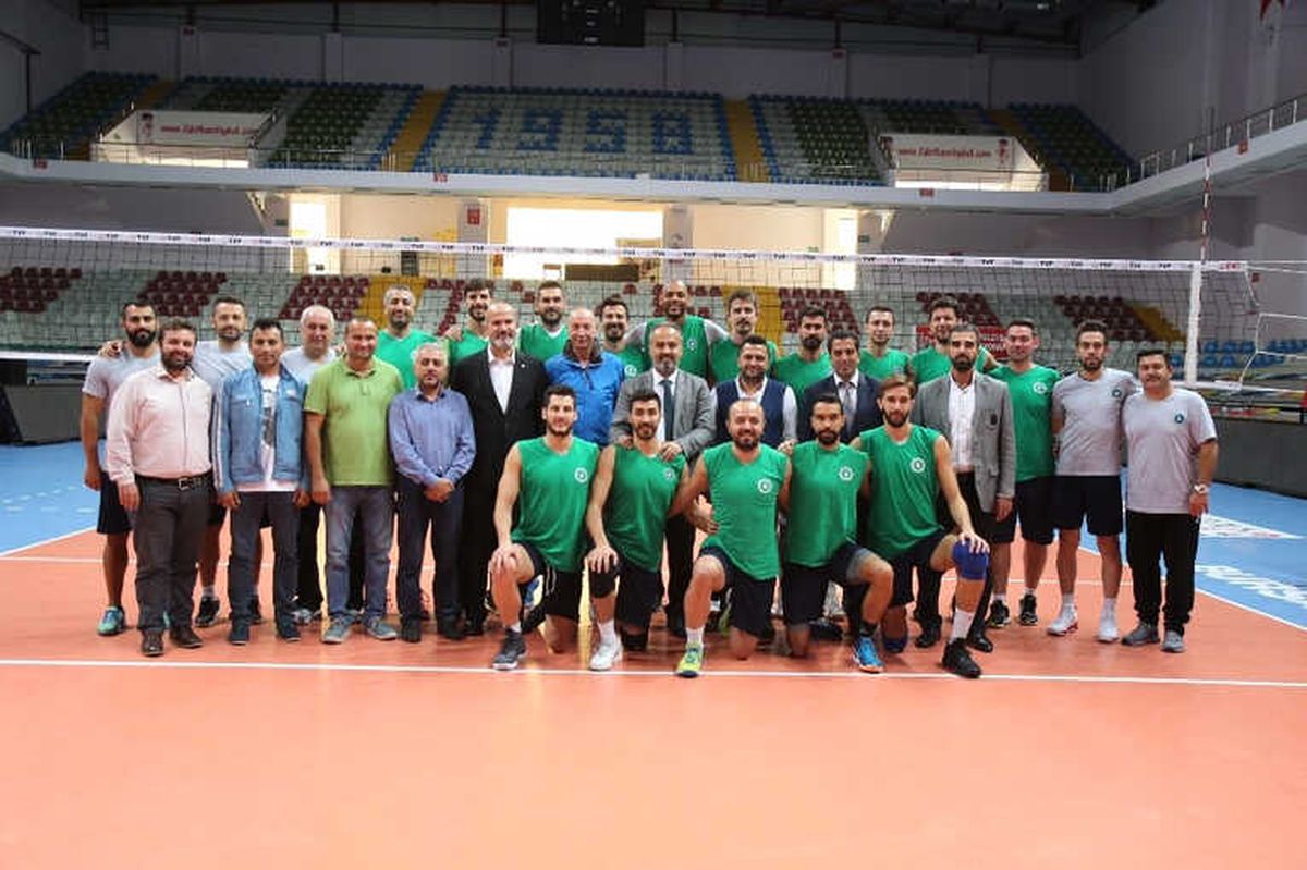 Başkan Aktaş\'tan Voleybolculara Moral