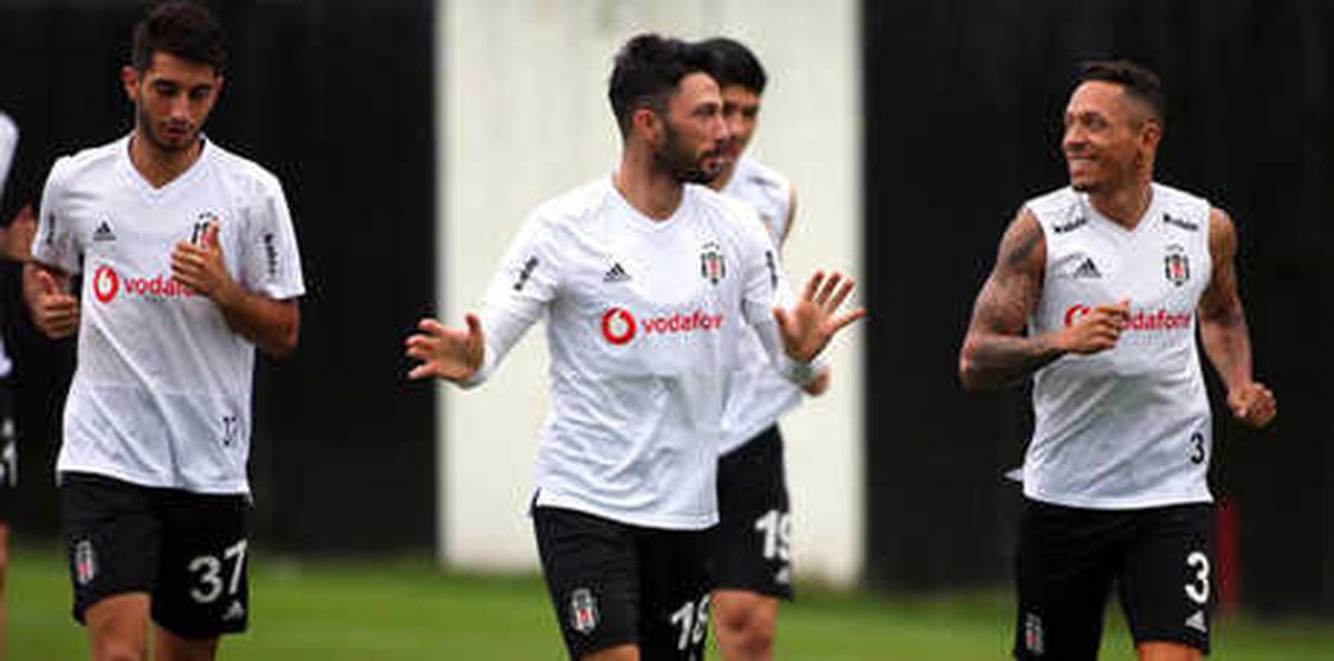 Beşiktaş Çalışmalara 12 Eksikle Başladı