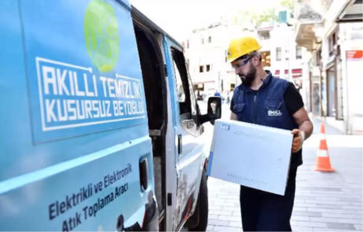 Beyoğlu Belediyesi Elektronik Atıkları Geri Dönüştürüyor