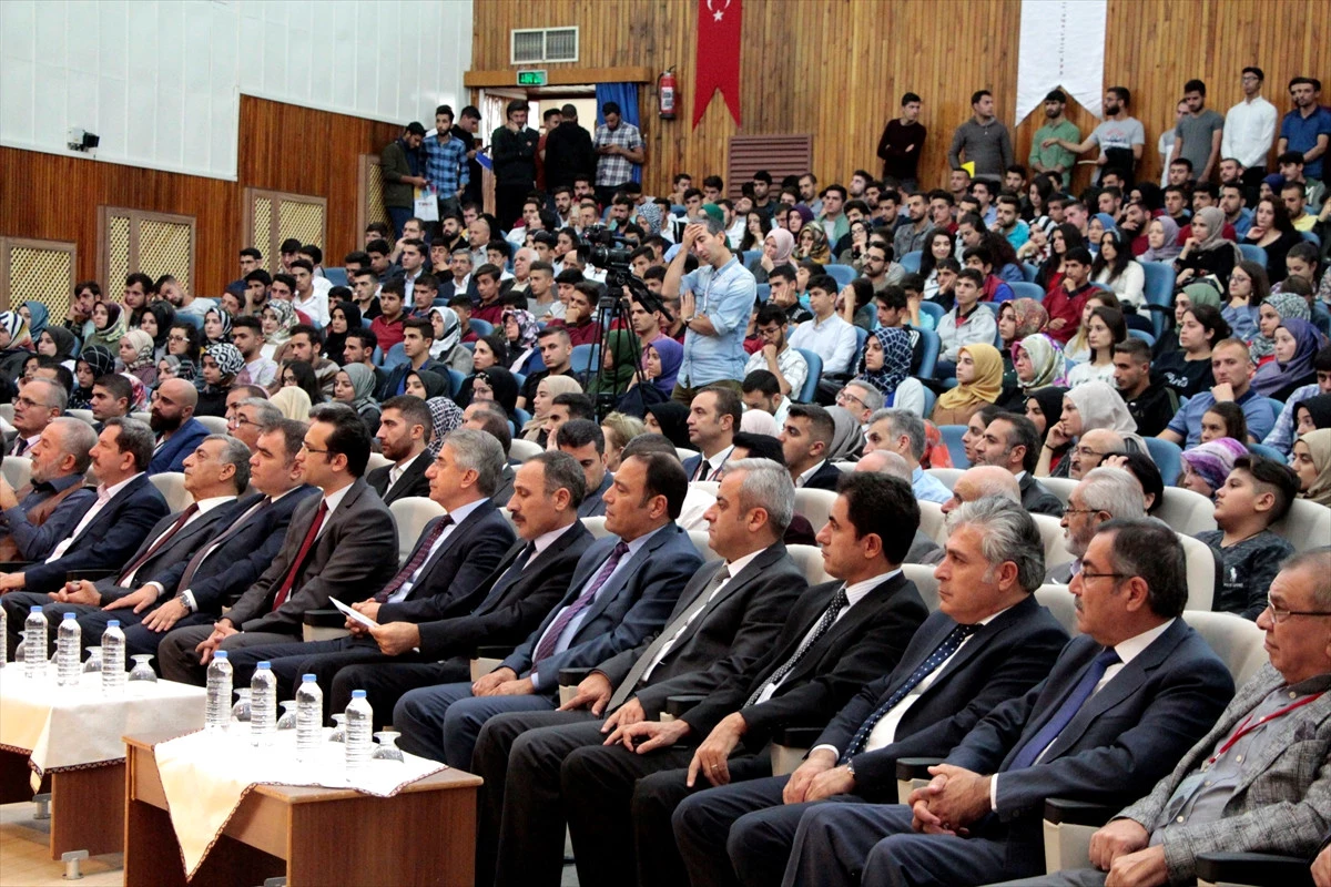 Elazığ\'da "Uluslararası Palu Sempozyumu" Yapıldı