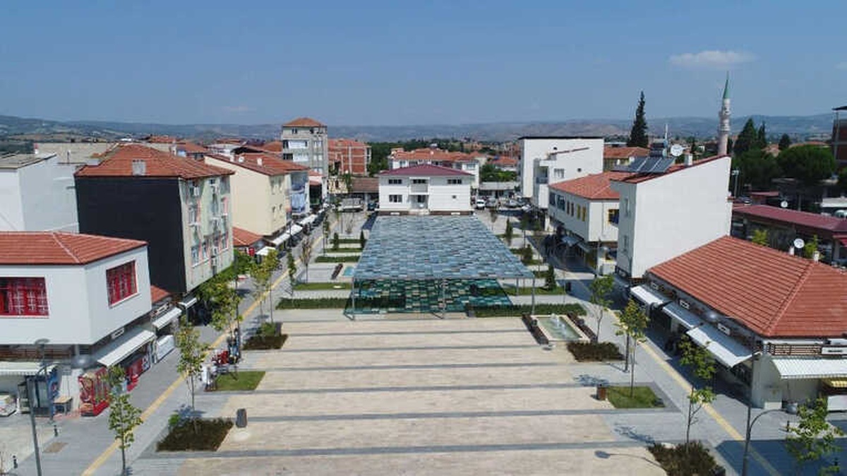 Köprübaşı Meydanı\'na Gazi Atatürk Adı Verildi