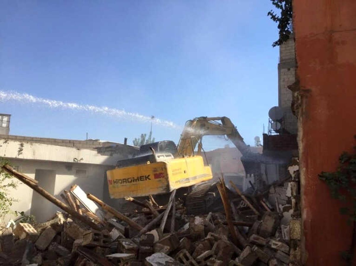Mara Mahallesinde Anlaşma Sağlanan Yapılar Yıkılıyor