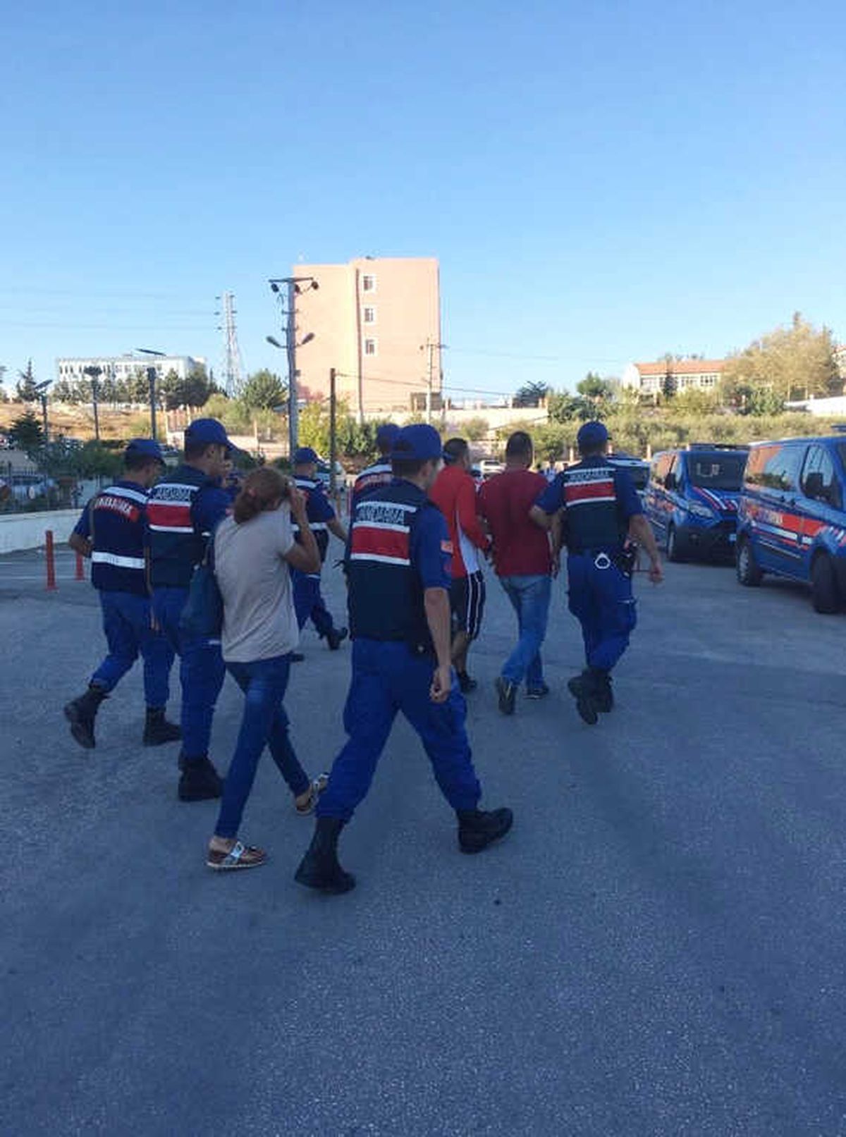 Mersin\'de Çeşitli Suçlardan Aranan 136 Kişi Yakalandı
