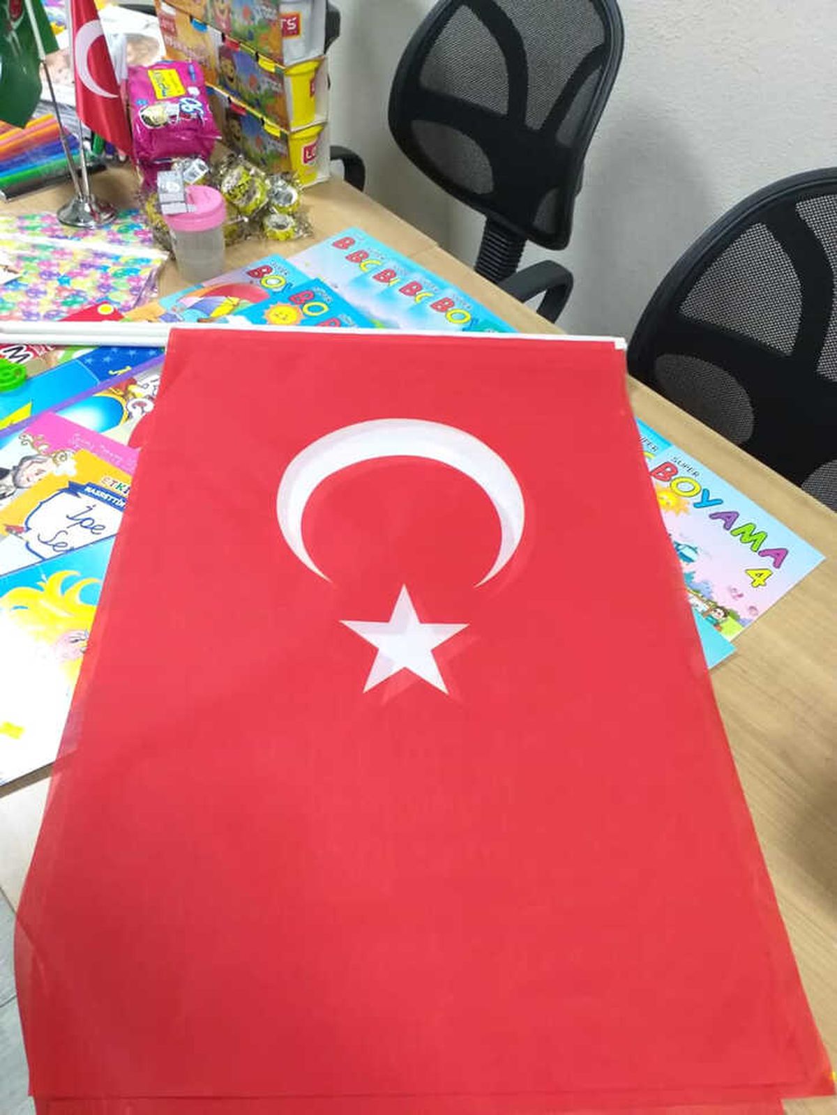 Osmanlı Ocakları 1299\'Dan Van Erciş\'e Uzanan Yardım Eli