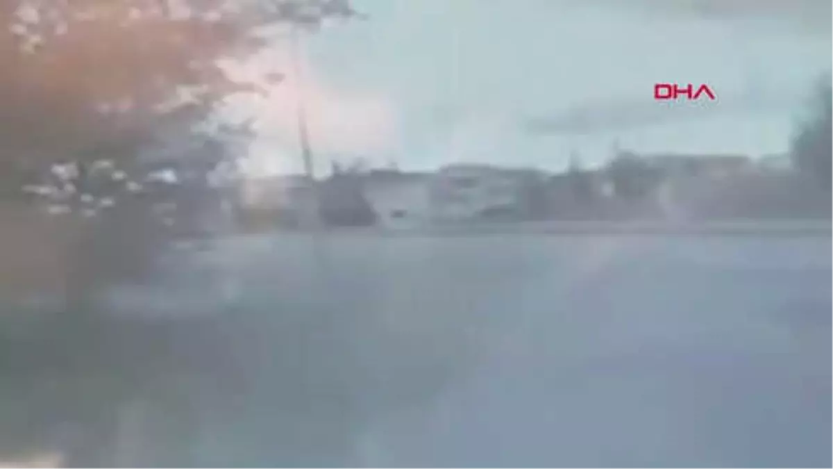 Sakarya Servis Minibüsünün Altına Kalan Kadın Öldü