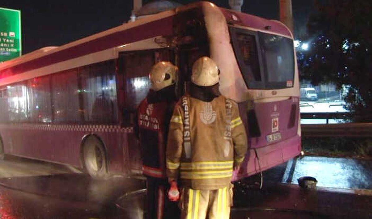 Tem Otoyolunda Korkutan Otobüs Yangını