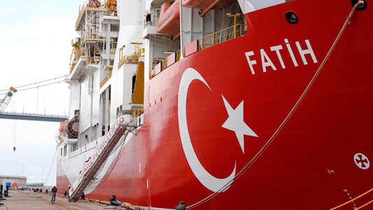 Fatih Sondaj Gemisinin Ay Sonunda Bölgeye Çıkacak Olması Atina\'yı Panikletti