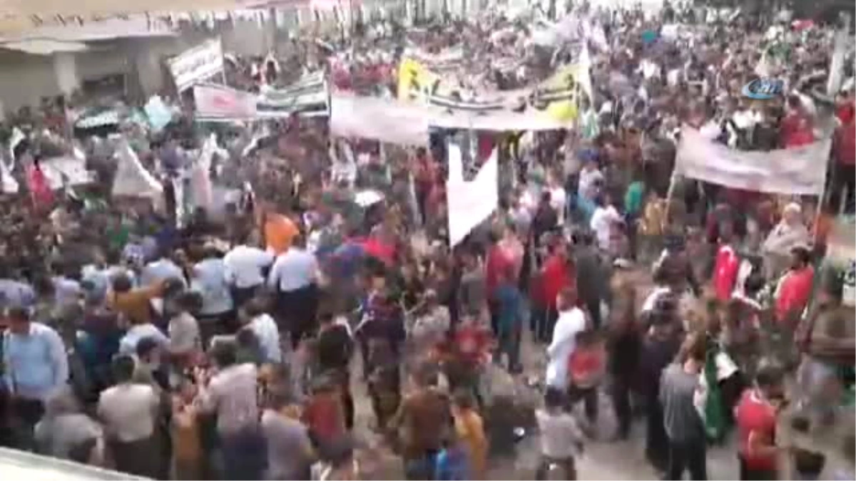 İdlib\'de Esad Karşıtı Protesto