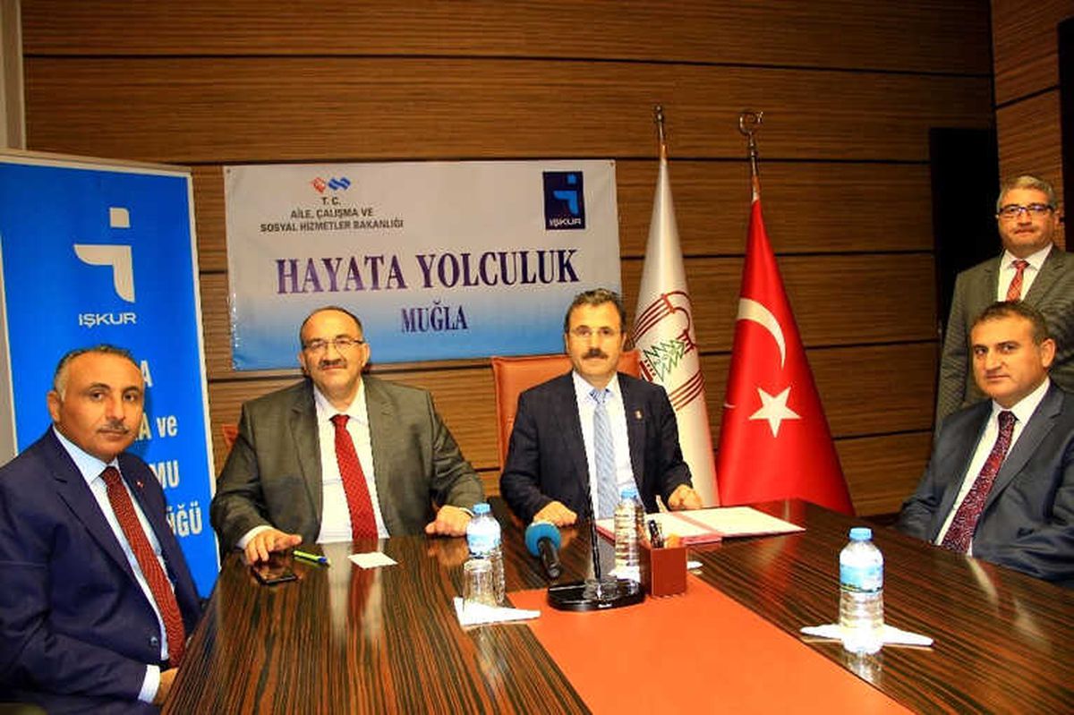 İş-Kur ve Üniversite Türkiye\'de İlke İmza Attı