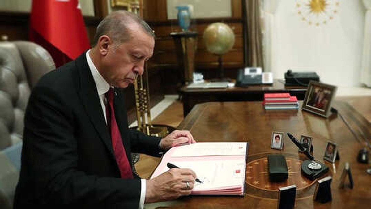 Kamu Hizmetlerinde Bürokrasi Azalıyor