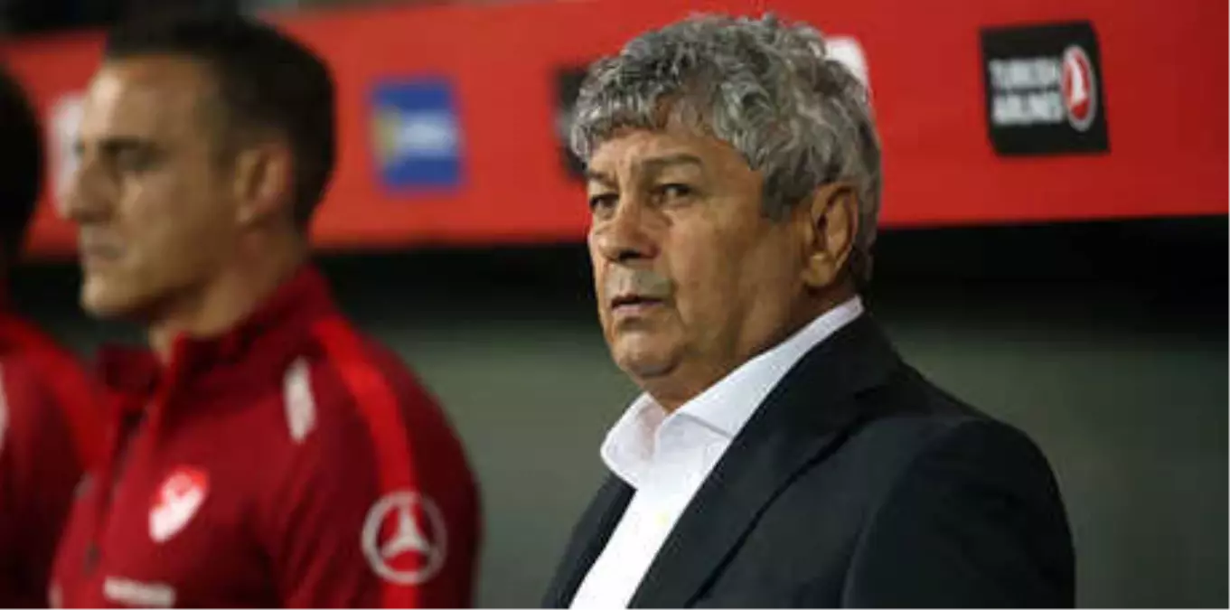 Mircea Lucescu: "Gençler İçin Sonuca Bakmadan Risk Aldım"
