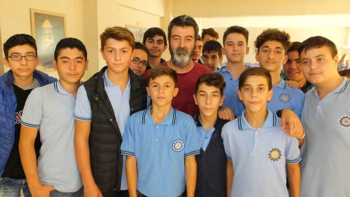 Oyuncu İğdigül Hayvan Haklarını Anlatabilmek İçin 100 Bin Kilometre Yol Kat Eti