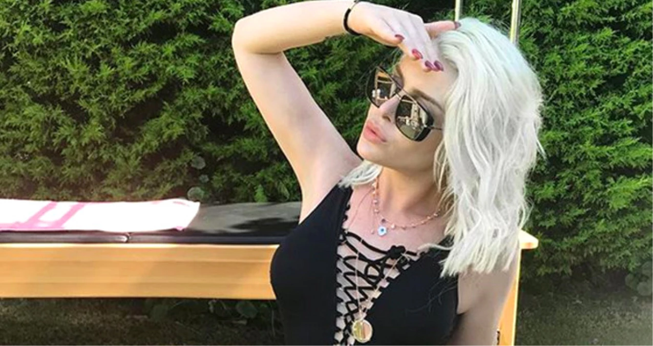 Selin Ciğerci Kendisini Shakira\'ya Benzetti: Bu Ne Güzellik!