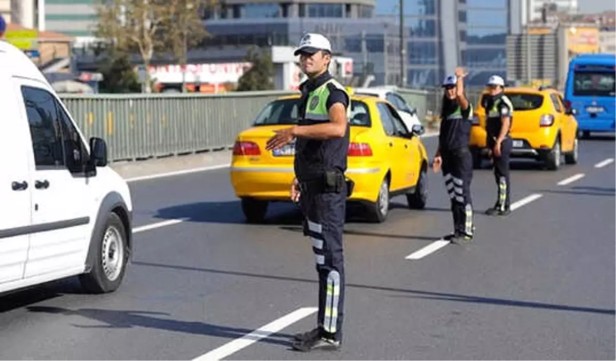 Yolcuyu Mağdur Eden Taksici Mercek Altında