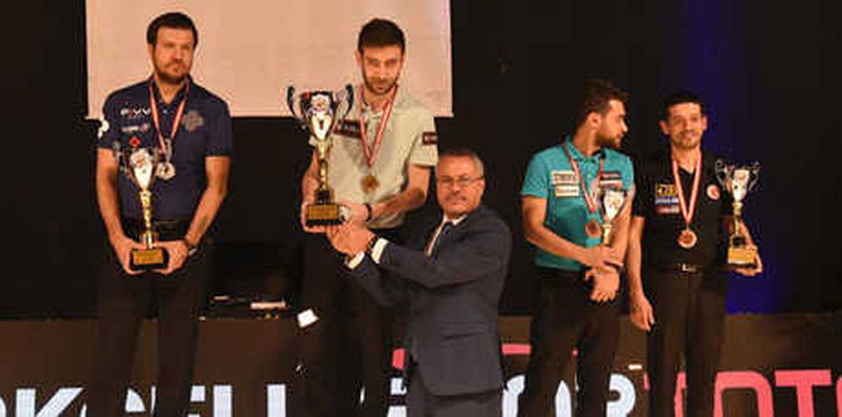 3 Bant Bilardo\'da Şampiyon Turgay Orak!