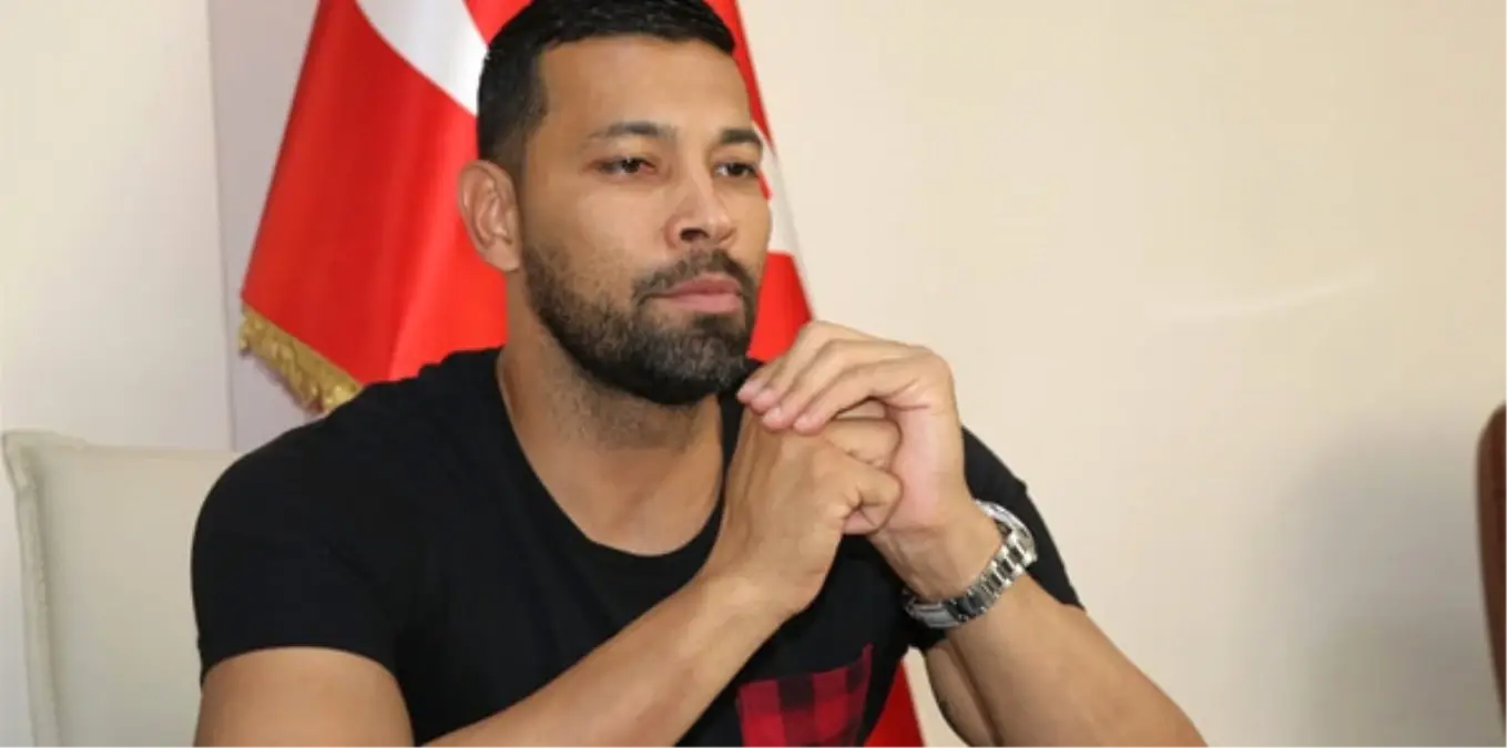 Andre Santos: \'Türkiye\'deki Fanatizm Çok Daha Yüksek\'