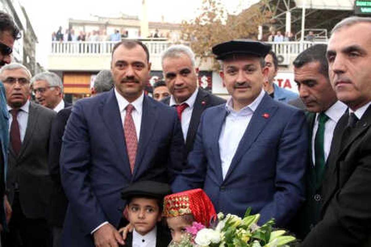 Bakan Pakdemirli: Besiciden Alınan Et Fiyatını Artırdık (2)