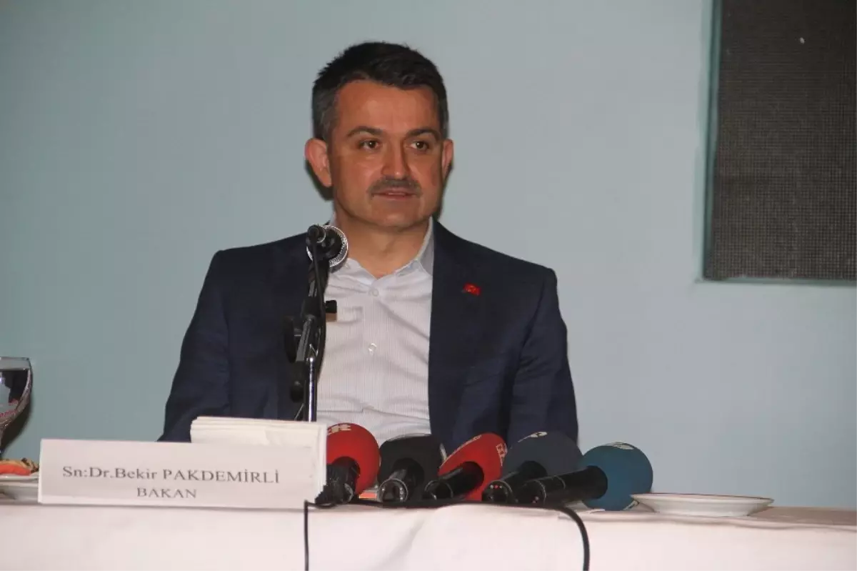 Bakan Pakdemirli: "Vatandaşın Ekmeğine Göz Diken Fırsatçılara Göz Açtırmıyoruz"