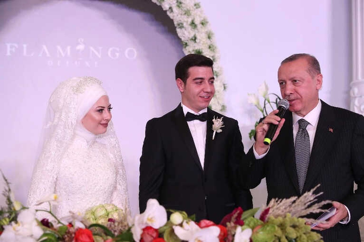 Cumhurbaşkanı, Furkan ve Beyza Çiftinin Nikah Şahidi Oldu