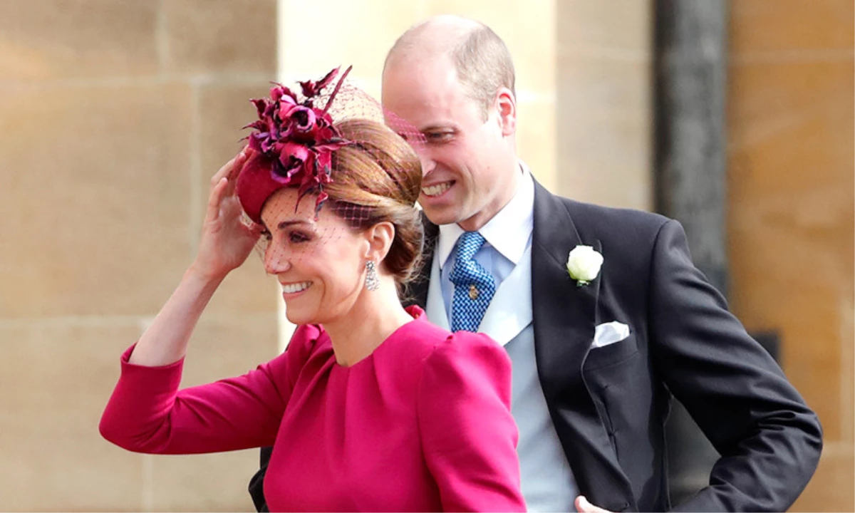 İngiliz Kraliyet Gelini Kate Middleton, Rüzgarın Eteğini Kaldırmasıyla Zor Anlar Yaşadı