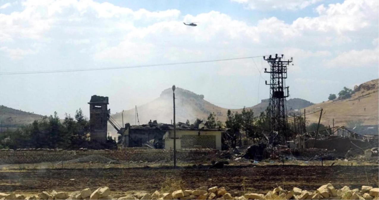 Mardin\'de Karakola Yıldırım Düştü: 4 Asker Yaralı