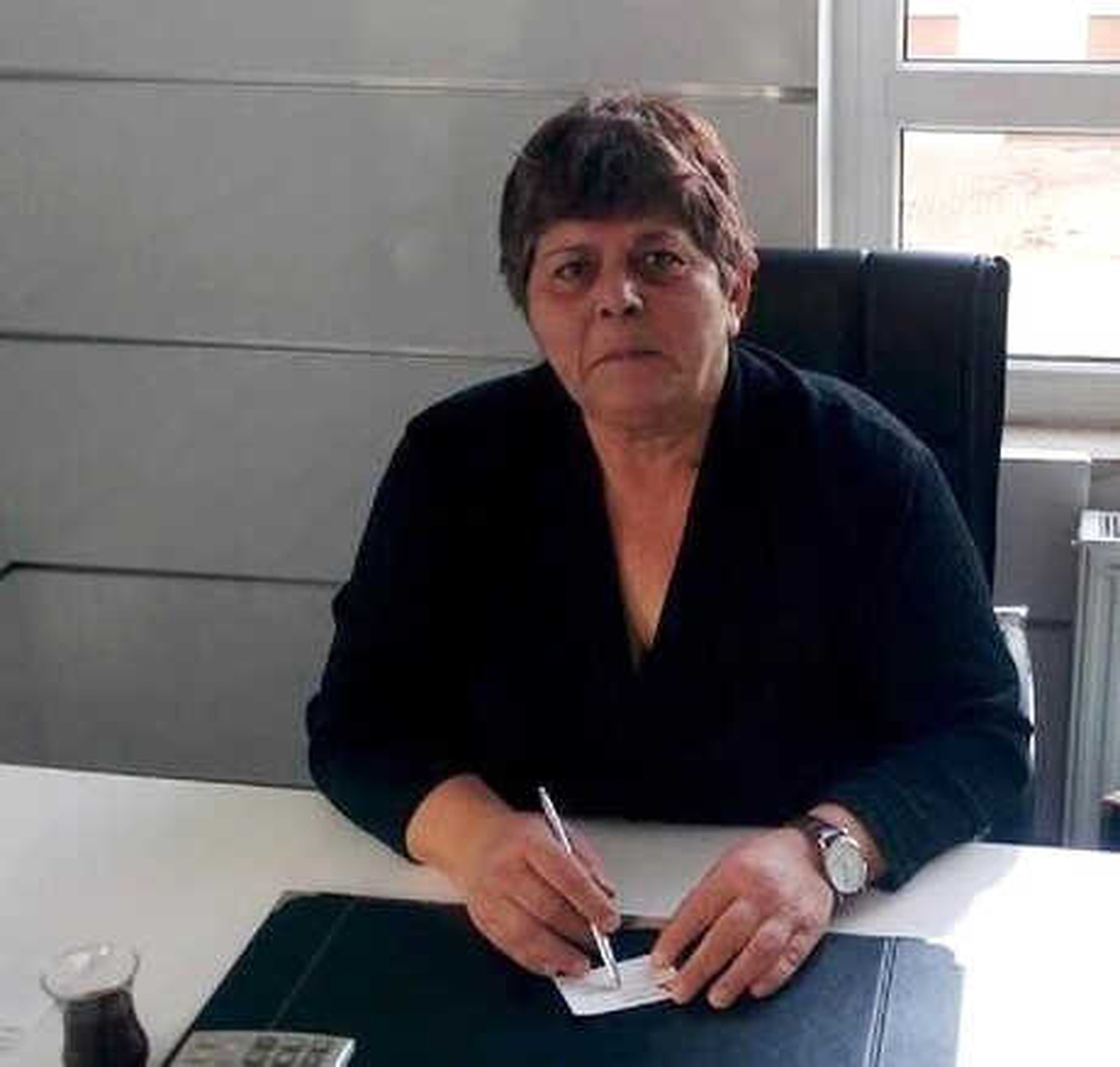 Memur Emeklisi Kadın, Balkonda Bıçaklanarak Öldürüldü