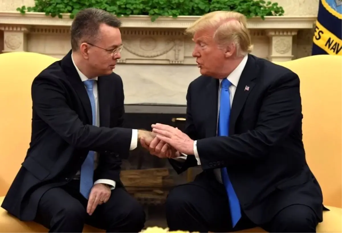 Trump, Pastör Brunson\'ı Beyaz Saray\'da Ağırladı