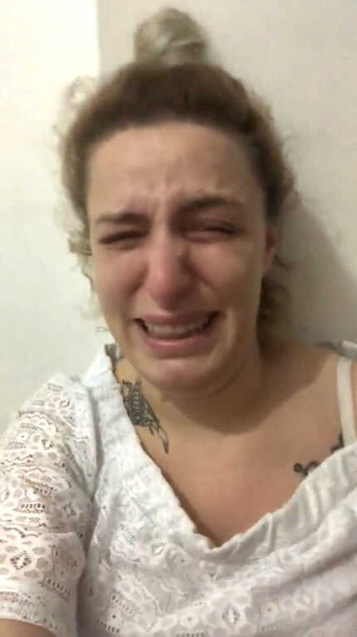 Kaybolan Köpeğini Ağlayarak Çektiği Videoyla Arıyor