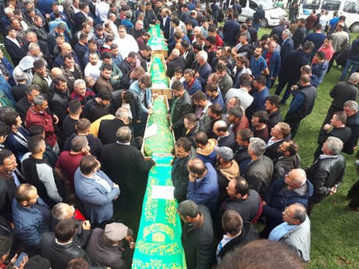 Kazada Ölen 4 Kişi Toprağa Verildi