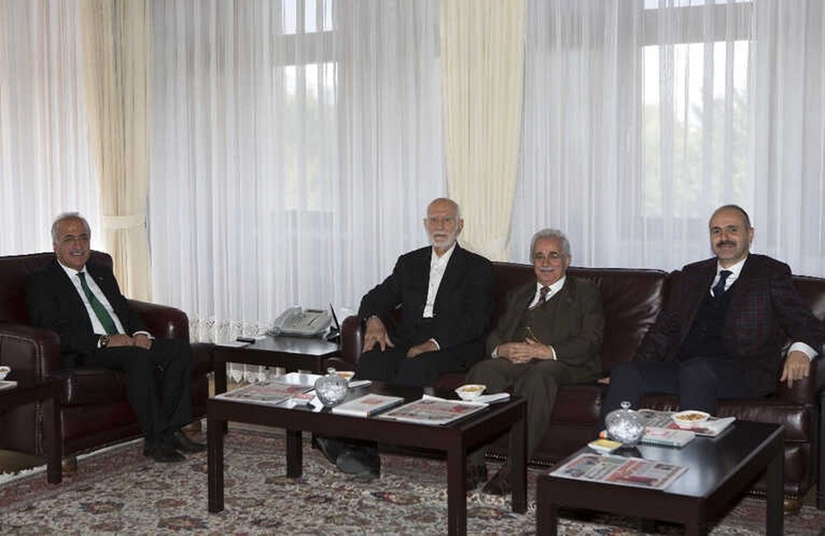Rektör Çomaklı: "Yeni Akademik Yıl, İki Üniversiteye de Hayırlı Olsun"