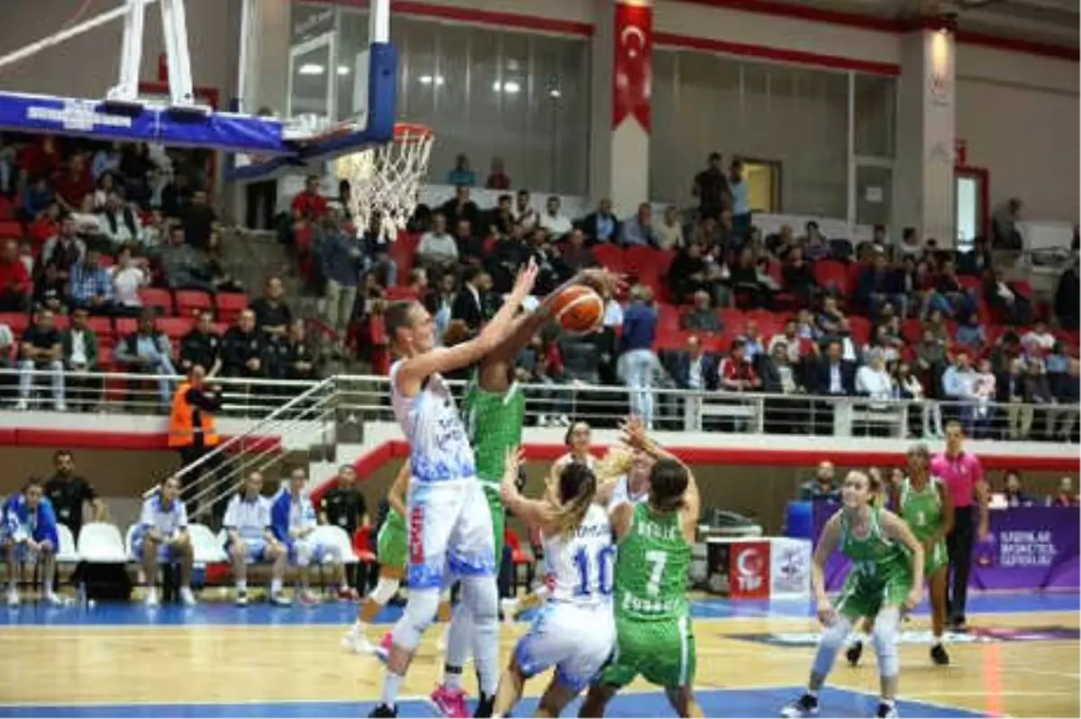 Samsun Canik Belediyespor Evinde Kazandı