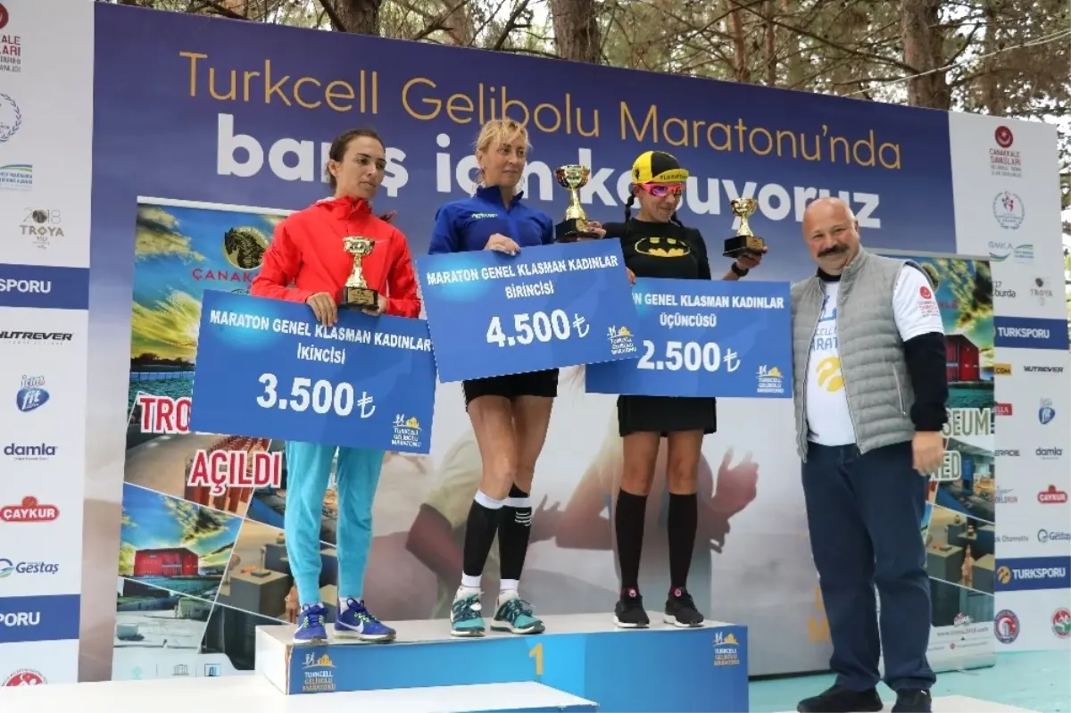 Türkiye\'nin Barış Temalı İlk ve Tek Maratonu Binlerce Kişinin Katılımıyla Gerçekleştirildi