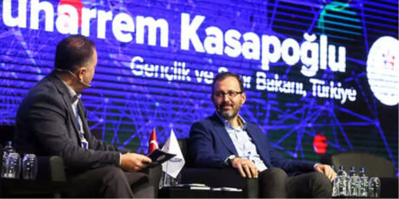 Bakan Kasapoğlu: "Cömert Bir Ülkeyiz ve Bu Anlamda Gururluyuz"