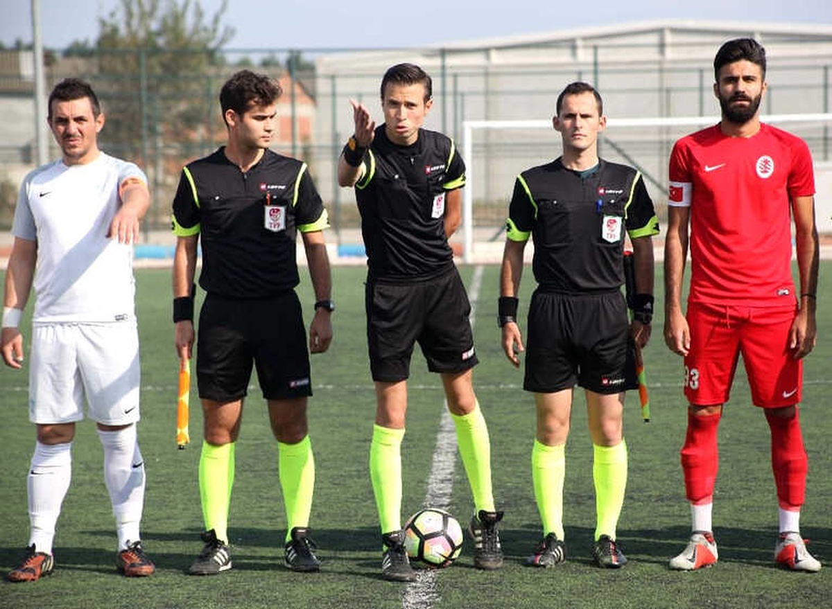 Balıkesir\'de Futbol Hakem Kursu Açılıyor