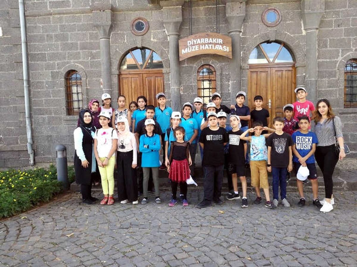 Bilgi Evi Öğrencileri İç Kale\'yi Gezdi