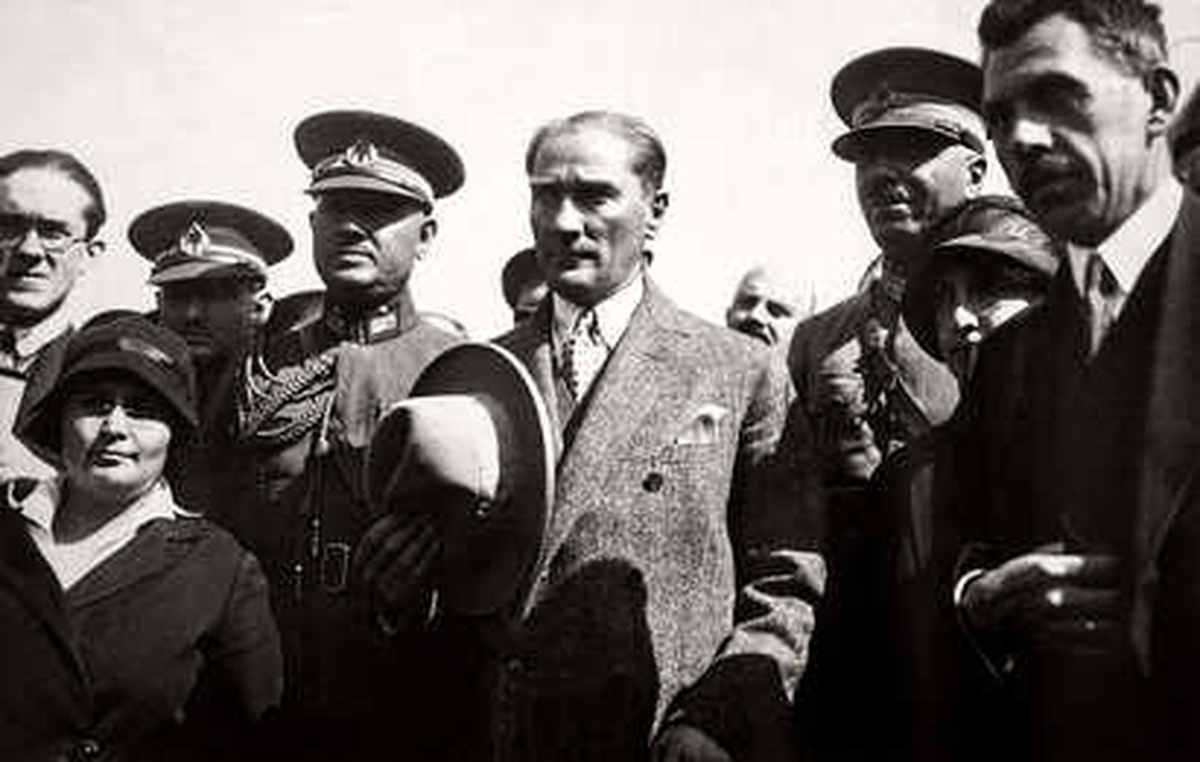 "Büyük Dahi / Gazi Mustafa Kemal" Sergisi Ekim Ayında İzmir\'de