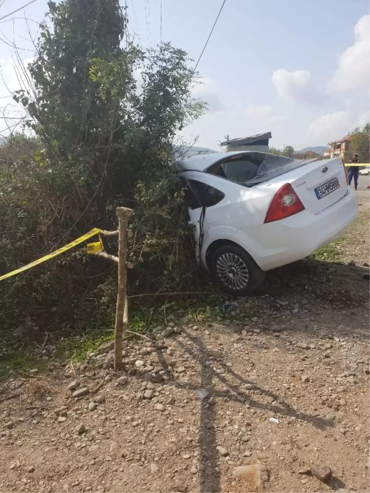 Cenazeye Giderken Kaza Geçirdiler: 1 Ölü, 2 Yaralı