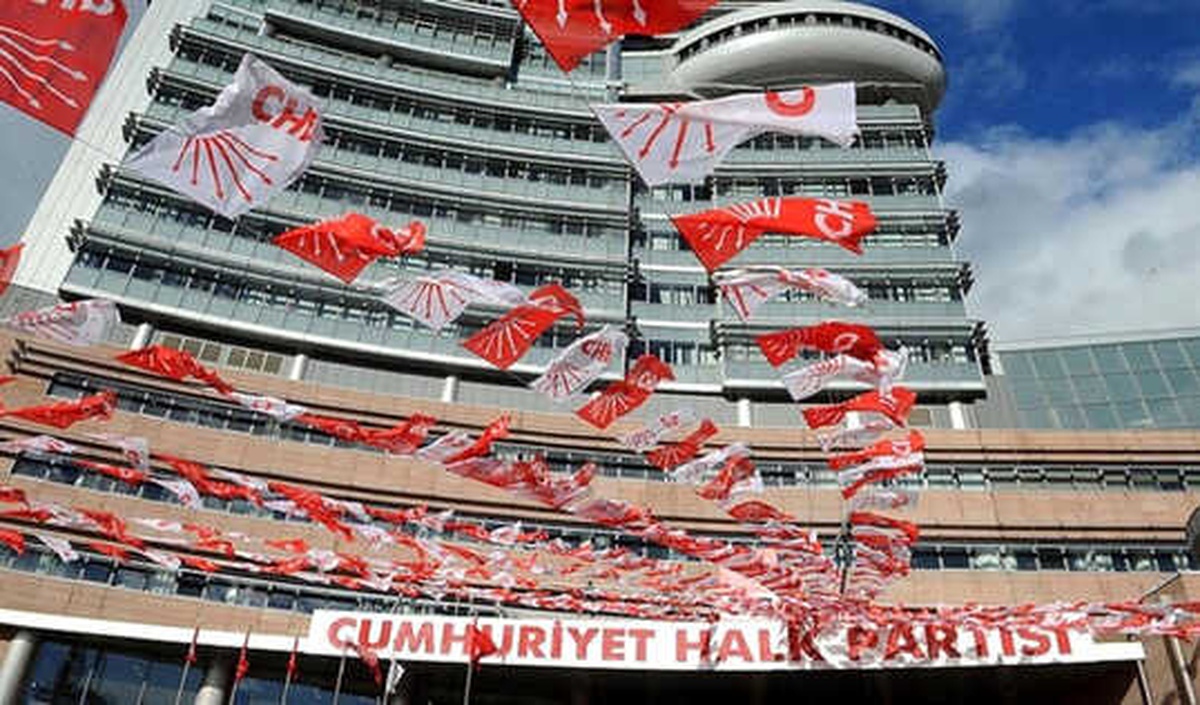 CHP\'de İstanbul İçin Büyük Çekişme