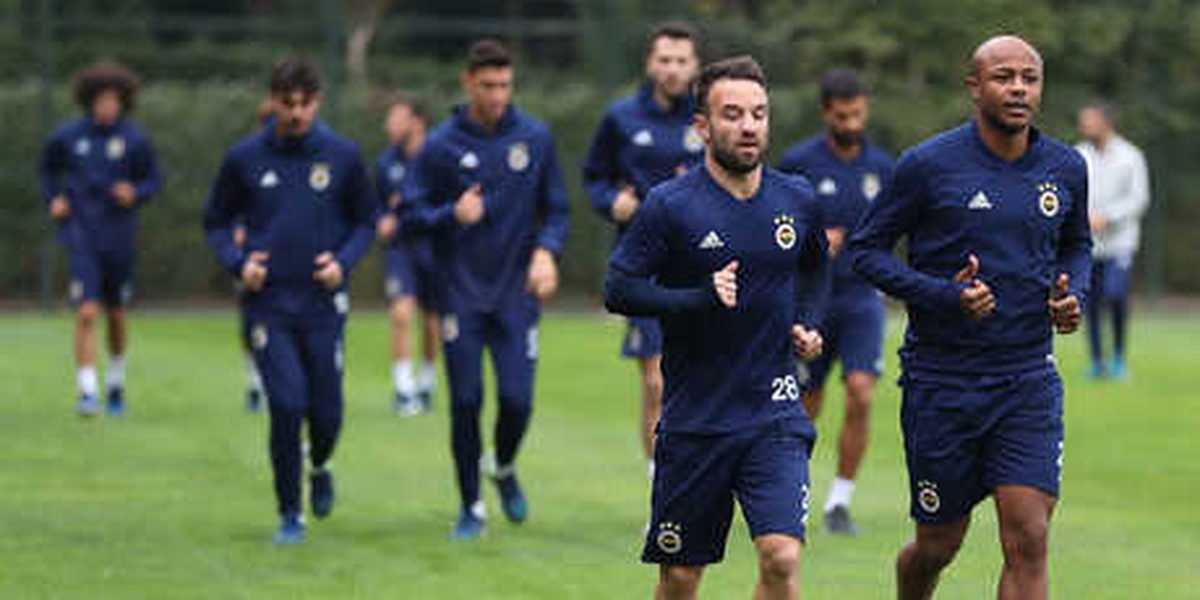Fenerbahçe, Sivasspor\'a Hazırlanıyor