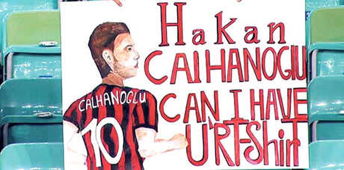 Hakan Çalhanoğlu\'na Forma Talebi