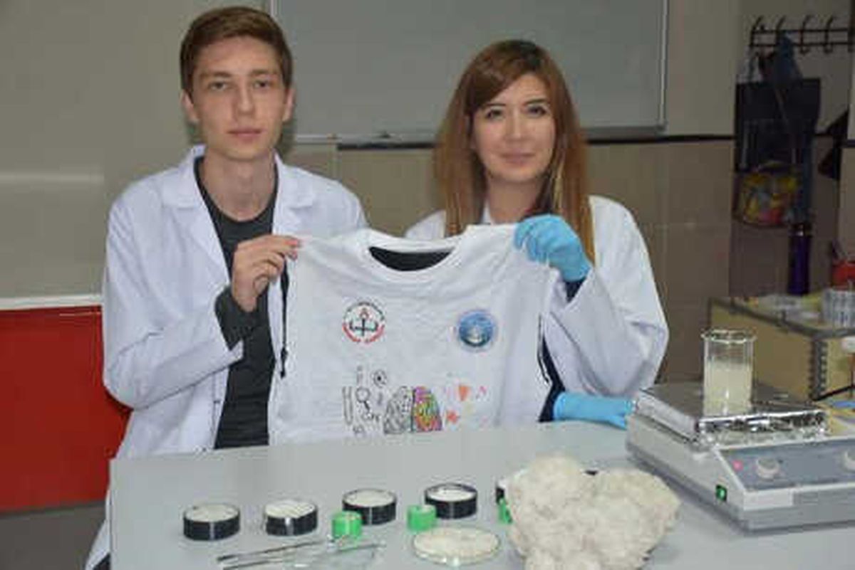 Lise Öğrencisi, Hamam Böceği ve Bor Bileşiminden Radyasyon Zırhı Üretti