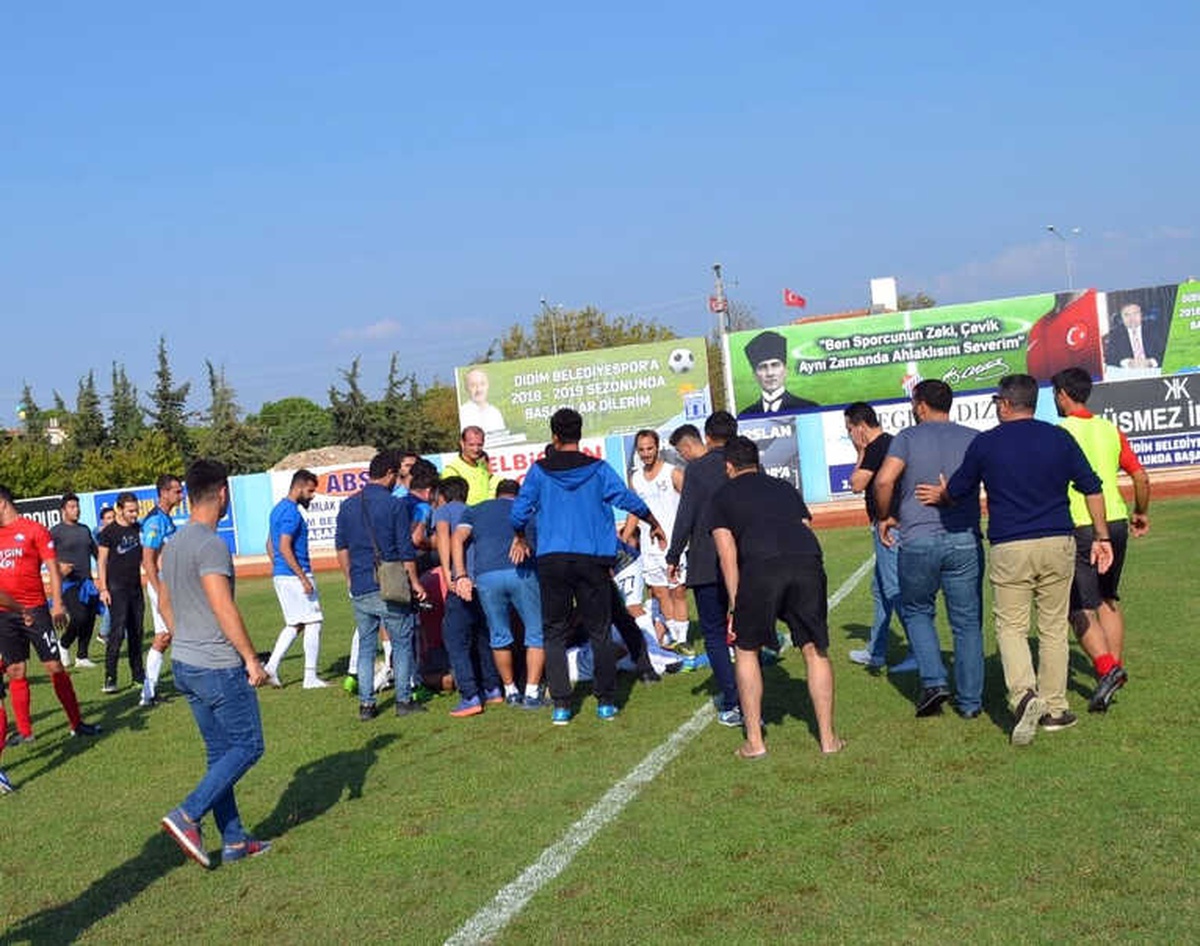 Maçın Hakemi Futbolcunun Hayatını Kurtardı