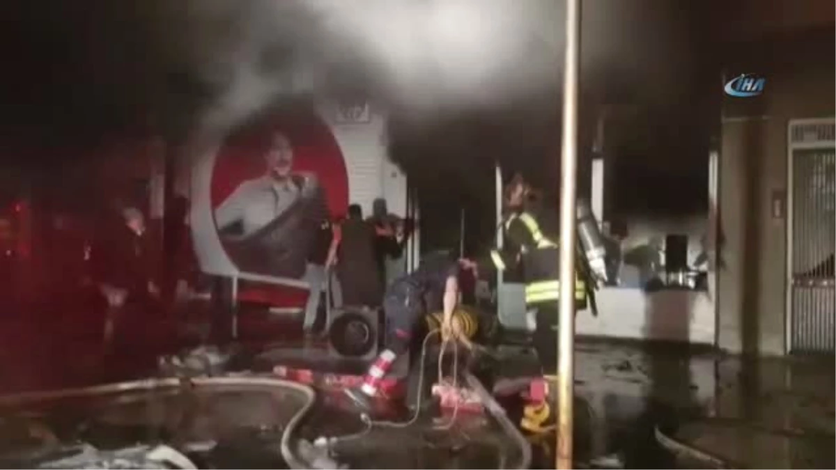 Nazilli\'de Lastik Satış Mağazasında Korkutan Yangın