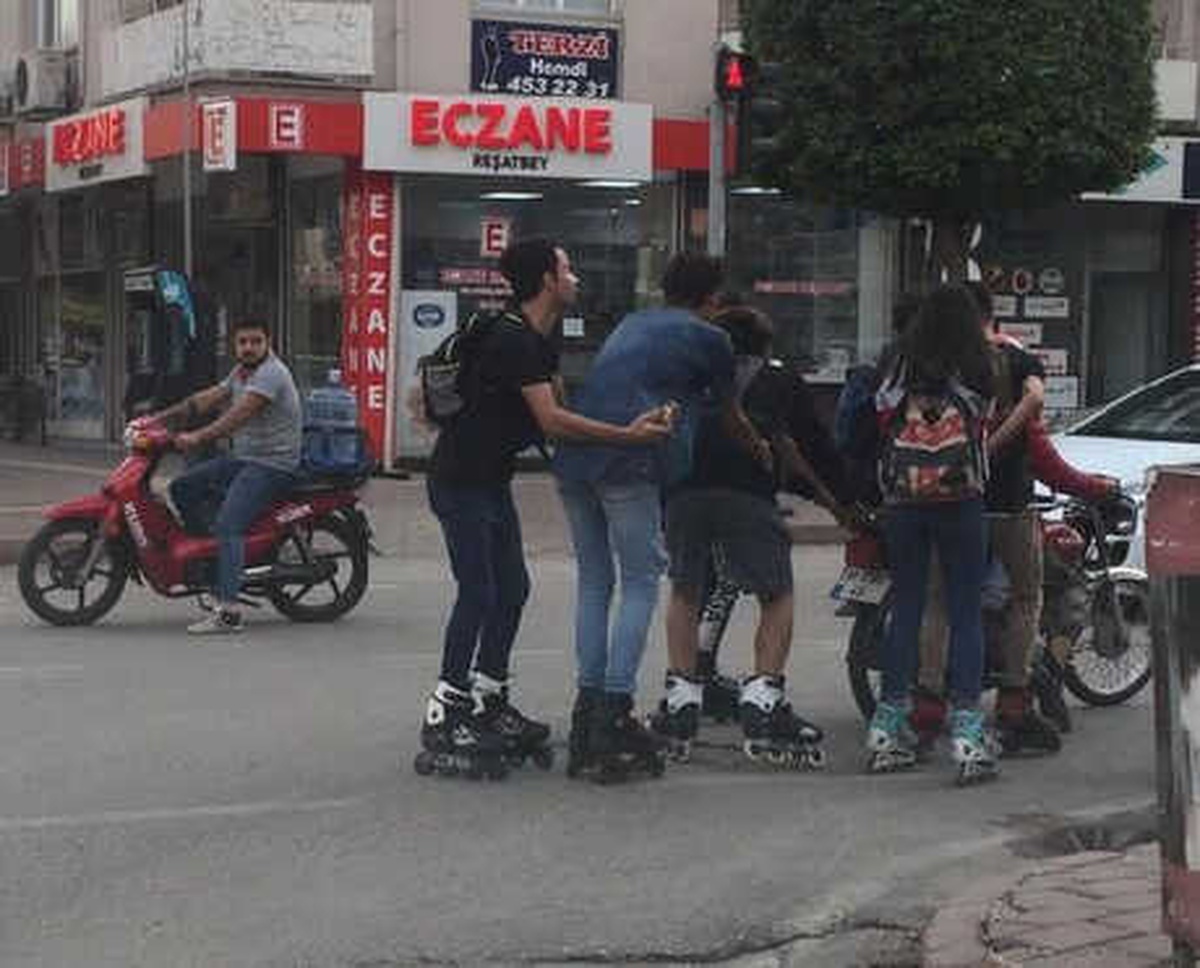 Patenli Gençlerin Tehlikeli Eğlencesi