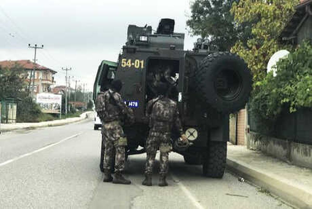 Sakarya\'da Deaş Operasyonu: 8 Gözaltı