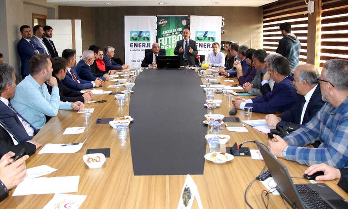 Sivas\'ta Askıda Ekmek İçin Futbol Turnuvası