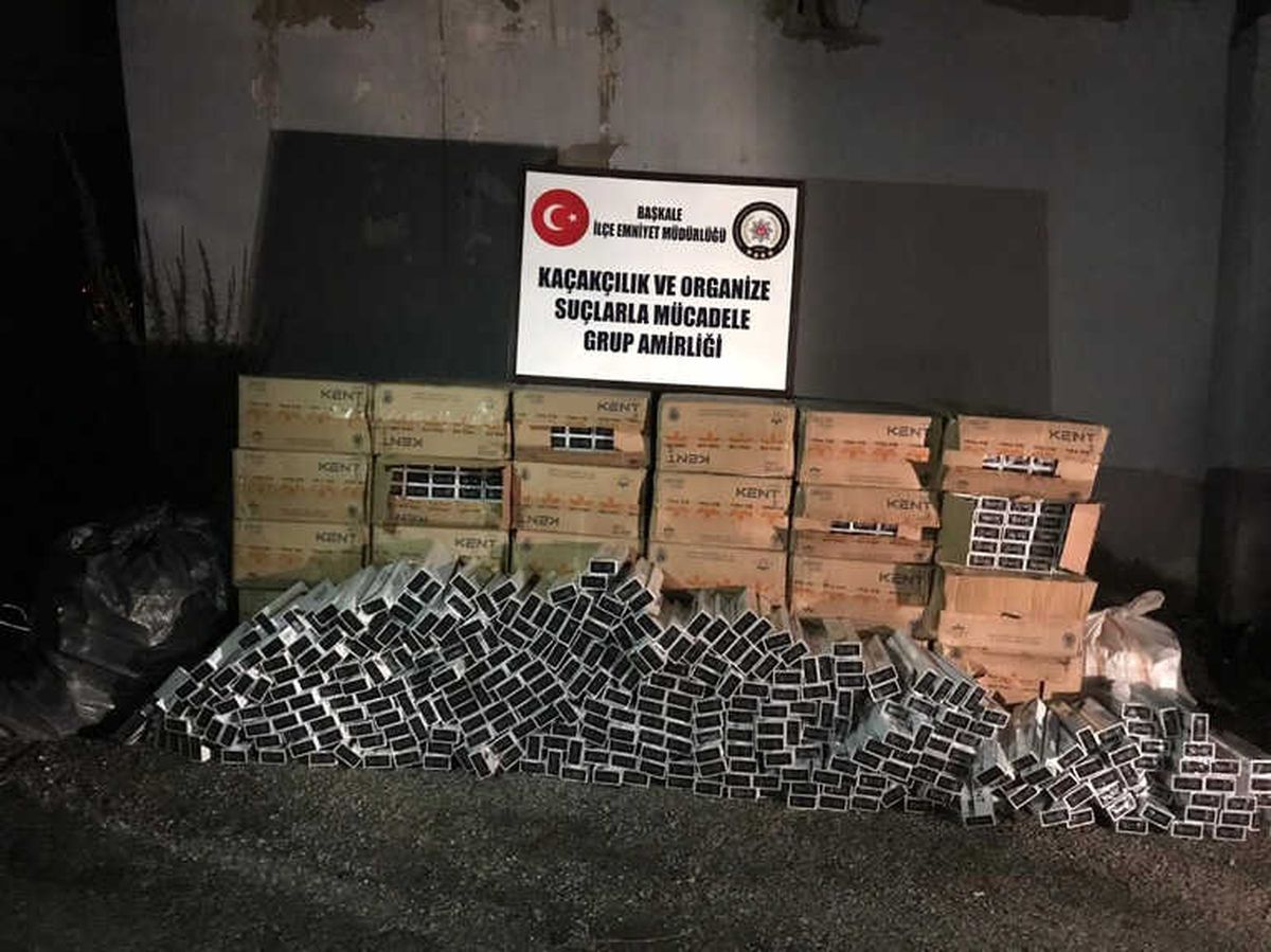 Van\'da 19 Bin 850 Paket Kaçak Sigara Ele Geçirildi