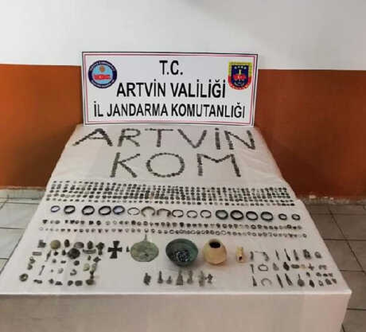3 Yolcunun Valizinden 1547 Tarihi Eser Çıktı