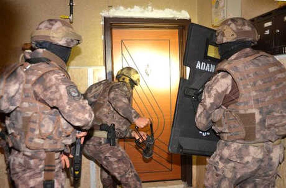 Adana\'da Dolandırıcılık Çetesine Şafak Operasyonu